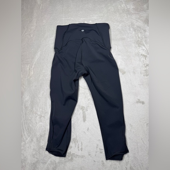 Lululemon Train Times Crop (17") Black Mesh Panels Capri Athletic Leggings 4 - Picture 13 of 16